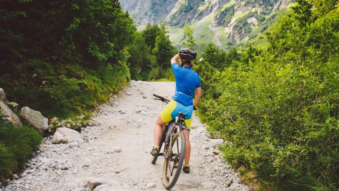 Najlepsze trasy rowerowe w Tatrach: odkryj piękno górskich szlaków