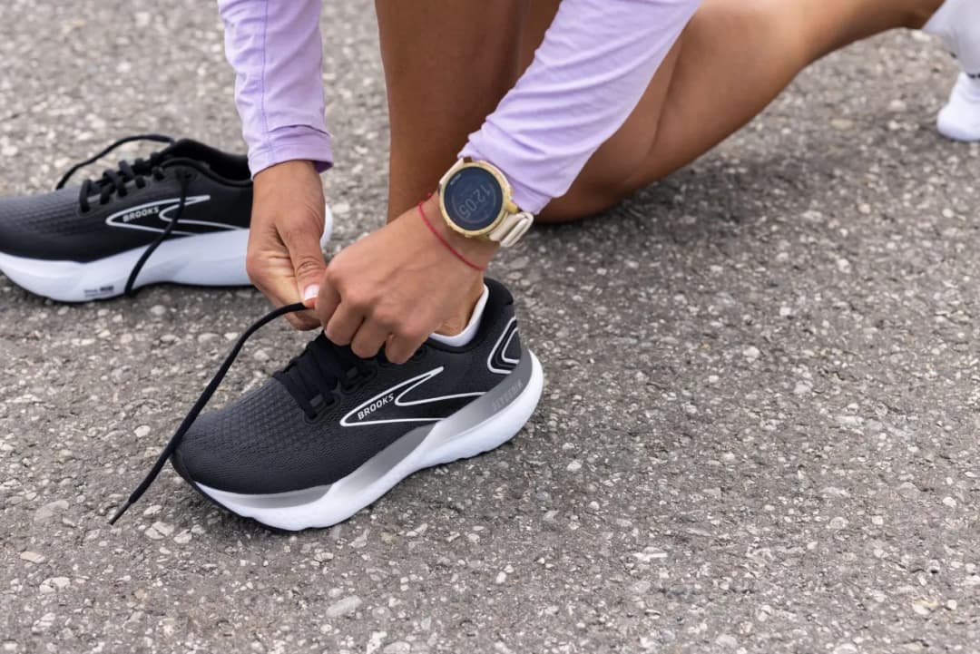 Jak dobrać rozmiar butów do biegania, aby uniknąć bólu i otarć