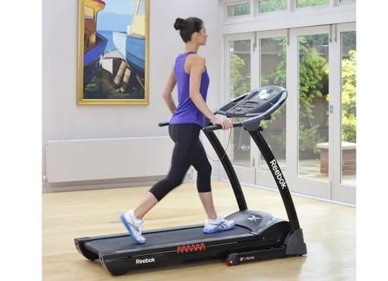 Jak zrobić bieżnię w domu: proste kroki do własnego sprzętu fitness