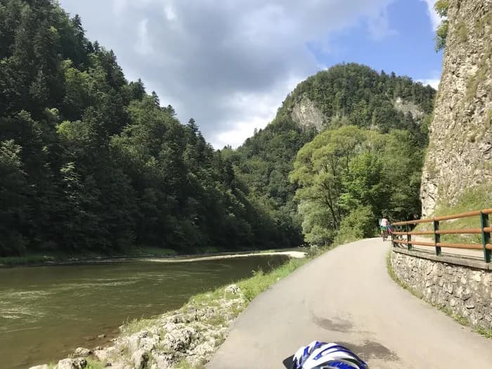 Czerwony Klasztor trasa rowerowa: łatwy szlak z pięknymi widokami